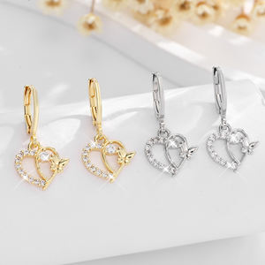 2025 alta calidad mariposa amor corazón 14K cobre con incrustaciones de circón chapado en oro uso diario pendientes de latón joyería de mujer - Product Image 3