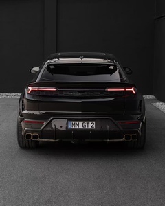 ชุดแต่งคาร์บอนไฟเบอร์สำหรับ Lamborghini Urus SE รุ่น URUS SE NT-style ประกอบด้วยลิ้นกันชนหน้า สปอยเลอร์ ซุ้มล้อแบบไวด์บอดี้ - Product Image 6