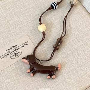 Retro lindo dibujos animados salchicha Dachshund perro colgante collar para mujer - Product Image 5