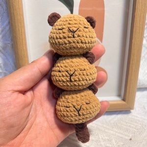 Handgemachte Häk elgarn puppe Charms - Capybara, Panda & Piggy String Dolls | Fertige gestrickte Tiers chl üssel anhänger/Taschen anhänger - Product Image 3