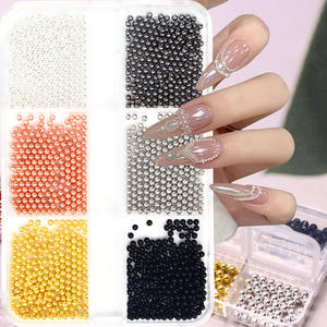 Набор для маникюра, 6 страз - Product Image 1