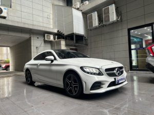 <span class=keywords><strong>Mercedes</strong></span> <span class=keywords><strong>Benz</strong></span> <span class=keywords><strong>Clase</strong></span> <span class=keywords><strong>C</strong></span> <span class=keywords><strong>2020</strong></span> <span class=keywords><strong>C</strong></span> 200 Coupé 1.5T 156HP 9AT RWD Coupé de Lujo Euro VI Usado - Product Image 1