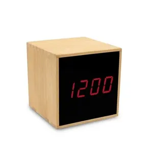 Reloj de mesa de bambú, merchandising sostenible - Product Image 1