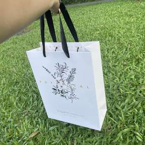 Bolsa de Papel Reutilizable Personalizable, Ecológica, Resistente a la Humedad, con Recubrimiento, Logotipo Personalizado, Lavable, Duradera, para Envasado de Alimentos y Regalos - Product Image 6