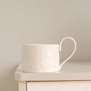 Tasse à café filtrante en grès lavée à la main, style crème personnalisé, design moderne et simple, couleur unie, cadeau pour les amies avec logo - Product Image 6