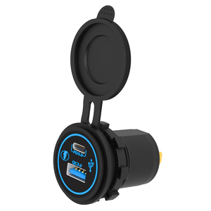 Chargeur <span class=keywords><strong>de</strong></span> <span class=keywords><strong>voiture</strong></span>/marine à double port USB QC3.0 et USB-C PD 12-24V 66W à chargement rapide avec LED, à montage encastré - Product Image 1