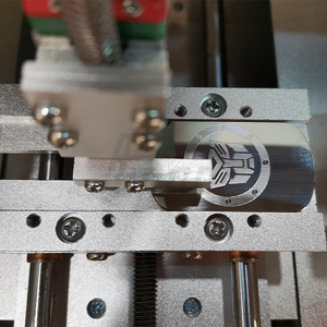 เครื่องแกะสลัก CNC ขนาดเล็ก AM30 สำหรับงานเครื่องประดับ แกะสลักได้ทั้งด้านในและด้านนอก ใช้ได้กับแหวน ไฟแช็ก การ์ดสัตว์เลี้ยง ของตกแต่ง ขนาด 290*270*280 มม. พร้อมมอเตอร์สเต็ปเปอร์ 42 ตัว - Product Image 5