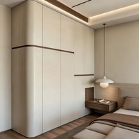 Armoire de dressing sur mesure avec 4 portes, façade miroir, tiroir, étagère à chaussures, organisateur, porte-cravates et accessoires pour chambre à coucher