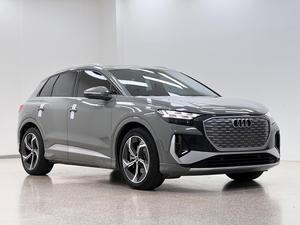 <span class=keywords><strong>Audi</strong></span> <span class=keywords><strong>Q4</strong></span> E-tron 50 quattro <span class=keywords><strong>2022</strong></span> Usado, Motor Dual, Tracción en las Cuatro Ruedas, Plataforma MEB, Cero Emisiones, Volante a la Izquierda, SUV Eléctrico Compacto de Lujo Alemán - Product Image 2