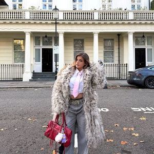 Özel Tasarım Lüks Uzun Kürklü Büyük Beden Şık Kışlık Sıcak Bol Rüzgar Geçirmez Günlük Suni Kürklü Isıtmalı Kadın Polar Ceket - Product Image 3