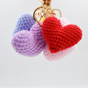 Handmade Crochet Đầy Màu Sắc Trái Tim Móc Khóa Vui Vẻ Sang Trọng Keyring Đồ Chơi Cho Túi Trang Trí - Product Image 1
