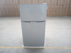 Refrigerador Smad de 138L, Económico, de Acero Inoxidable, de Doble Puerta con Congelador Superior, Modelo DDT-138L - Product Image 3