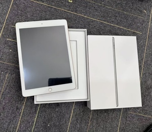 Tablet iPad 5 2017 A1822 WIFI de 9.7 Pulgadas y 32GB con Pantalla Táctil Retina - Product Image 2