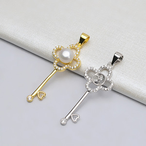 Colgante de Plata de Ley S925 con Diseño de Trébol de la Suerte, Colgante Personalizado Versátil con Perla de 6-7 mm para Mujer, Accesorios de Joyería DIY 728 - Product Image 1