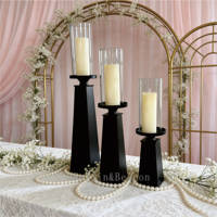 Ensemble de 3 chandeliers en métal et verre faits à la main et personnalisés - Durables, portables et écologiques pour les mariages