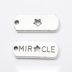 Gestempelter MIRACLE-Wortanhänger, antiksilberfarbener Zinklegierungs-Rechteckanhänger für Yogamattenriemen-Akzente - Product Image 1