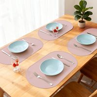 Set de table en silicone OEM personnalisé, antidérapant, résistant à la chaleur, style moderne minimaliste, forme irrégulière, logo personnalisé