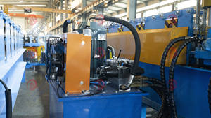 Voll automatische hochgenaue trapezförmig glasierte Fliesen walzen form maschine Dach gestaltete farbige Stahl fliesen mit Getriebe pumpe - Product Image 3