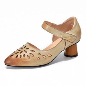 Zapatos de tacón alto cómodos y a la moda para verano, sandalias con punta abierta y orificios, hechas de cuero genuino de vaca, sandalias huecas. - Product Image 1