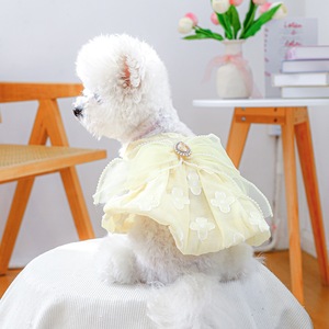 Robe d'été pour chien de petite et moyenne taille, style jupe à bretelles, motif marguerite, mignonne, respirante et douce, vêtement pour <span class=keywords><strong>chiot</strong></span>, pour la promenade quotidienne en extérieur - Product Image 2