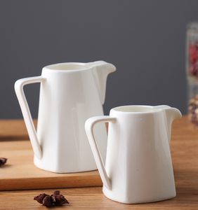 Pichet à crème en porcelaine fine de haute qualité, classique et écologique, 350 ml, avec bec verseur, poignée et sans couvercle, pour la distribution de sauces en hôtel - Product Image 2