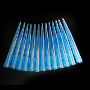 ปลายปิเปตต์ไมโครพลาสติกใสสีน้ำเงินสำหรับการทดลองทางการแพทย์แบบกำหนดเอง ขนาด 1 มล. 1000 ไมโครลิตร พร้อมตัวกรองปลอดเชื้อและขีดบอกปริมาตร - Product Image 4