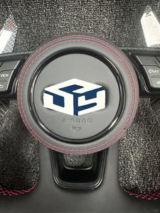 Volante in Pelle Nera/ Nero Lucido/ LED in Fibra di Carbonio per <span class=keywords><strong>Audi</strong></span> S5 A4 B8 B8.5 B9 RS5 RS6 A6 C7 S7 A7 S8 A3 A8 TT - Product Image 4