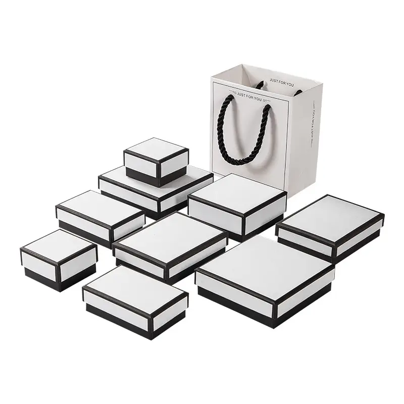 ジュエリーを配送するためのポーチ付きの簡単にカスタマイズ可能なコレクションのジュエリーボックスシンプルなデザインのギフトボックス