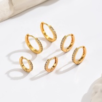 Anting Hoop Huggie Zirkonia Kubik Grosir Berlapis Emas 18K Baja Tahan Karat CZ Mini Click-Top Perhiasan Wanita Custom OEM