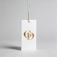 Étiquette suspendue personnalisée en papier kraft imprimé pour vêtements, étiquette noire à suspendre, étiquette de prix oscillante, étiquettes personnalisées pour bijoux, étiquettes pour marque de vêtements