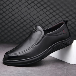 Zapatos de Diseñador de Lujo para <span class=keywords><strong>Hombre</strong></span>, Nuevos Modelos 2026, Casuales de Negocios, Transpirables, con Suela de Goma Antideslizante, para Hombres de Mediana Edad, Venta Directa de Fábrica - Product Image 1