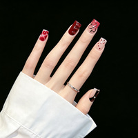 Art des ongles court sculpté, fait main, luxueux, haut de gamme, de niche, flatteur, de style européen et américain