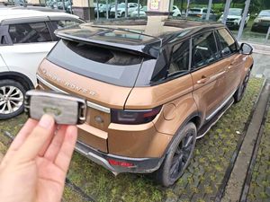 Land <span class=keywords><strong>Rover</strong></span> <span class=keywords><strong>Range</strong></span> <span class=keywords><strong>Rover</strong></span> <span class=keywords><strong>Evoque</strong></span> 240PS SE Dynamic Edition, moteur turbo automatique, sièges en cuir, conduite à gauche, intérieur sombre, pneus R19 - Product Image 3
