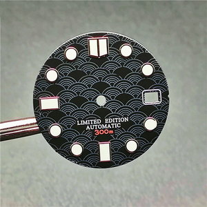 Petite quantité minimale de commande, montre automatique de luxe analogique sur mesure, 28,5 mm, MIYOTA, 4R36, vert luminescent, NH35A/NH36, acier inoxydable - Product Image 4