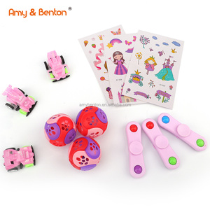 Ensemble <span class=keywords><strong>de</strong></span> jouets pour filles sac <span class=keywords><strong>de</strong></span> fête remplisseurs prix <span class=keywords><strong>de</strong></span> classe tatouages autocollant retirer voiture à vendre - Product Image 2