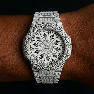 Reloj Citizen AMBER JEWELS de Lujo con Diamantes Cultivados en Laboratorio, Caja de Oro Blanco/Amarillo de 46 mm, Esfera Analógica de Cuarzo, Cristal de Zafiro, Estilo Vintage - Product Image 1