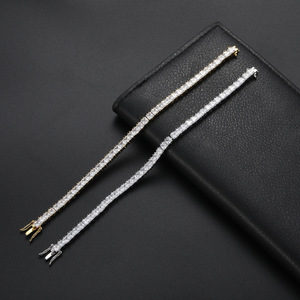 Pulsera de tenis de circonio cuadrado de 4 mm x 4 mm con 4 garras, cadena de circonio de una sola fila microincrustada en cobre, collar de moda Tanjing Lijing - Product Image 1