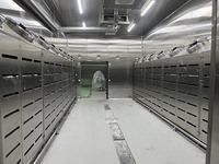 Environnement à basse température inhibant la croissance microbienne de surface pour un processus plus hygiénique.