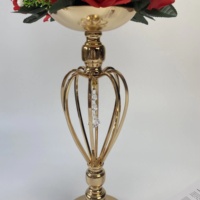 Vente en gros d'usine, couronne dorée en fer électrolytique pour mariage, centre de table, support à fleurs, décoration de table pour boutique de mariage