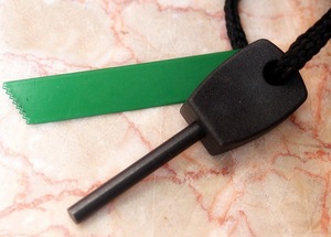 Kit Accendifuoco Portatile di Alta Qualità in Magnesio per Sopravvivenza all'Aperto, Pietra Accendifuoco - Product Image 4