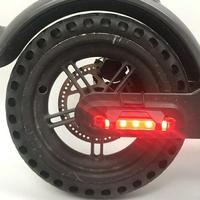 Nouvelle lampe de poche LED arrière Image pour Xiaomi Mijia M365 Scooter électrique et lumière de sécurité cycliste en plastique