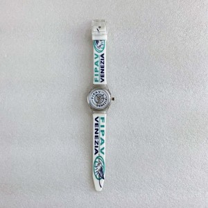 Montre de sport transparente avec Logo personnalisé, Montage africain, en plastique, avec visage et bracelet personnalisés, Design à impression unique - Product Image 5