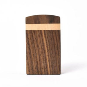 Paquete de 20 cajas de cigarrillos de <span class=keywords><strong>madera</strong></span> de nogal transfronterizo caliente, artesanía pintada grabada para hombres y mujeres, letrero de pared de <span class=keywords><strong>madera</strong></span> disponible - Product Image 1