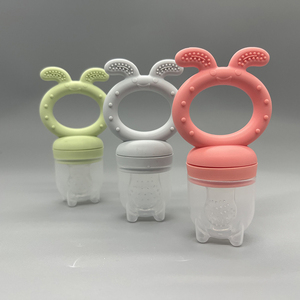 Jouet de dentition en <span class=keywords><strong>Silicone</strong></span> sans BPA de qualité alimentaire, facile à nettoyer, sucette d'alimentation de fruits pour bébé, vente en gros - Product Image 2