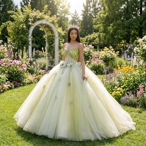 Robe de Quinceañera Spjy014 en satin vert sauge avec appliques florales 3D, corset perlé et tulle scintillant pour soirée de bal - Product Image 1
