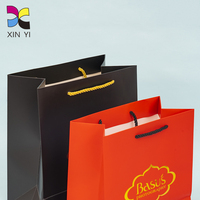 Sacs en papier cadeaux réutilisables écologiques personnalisés en usine pour biscuits de Noël emballés, bonbons, spécialités locales, logo en feuille d'or