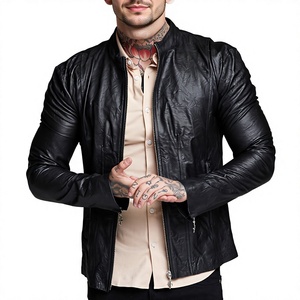Veste Softshell d'hiver pour homme en gros OEM, poches en peau de mouton, personnalisable, imperméable, décontractée, unie, coupe-vent, noir, rouge - Product Image 1