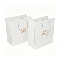 Sacs de shopping en papier blanc personnalisés, écologiques, luxueux, recyclables et durables, sacs cadeaux en papier pour boutique de cosmétiques, emballages de vente au détail