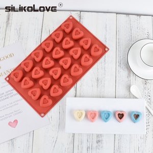 Molde de Silicona para Chocolate con 24 Cavidades en Forma de Corazón para Hacer Dulces y Postres - Product Image 6