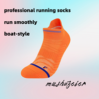 Chaussettes de course Marathon désossées faites à la main de qualité supérieure pour hommes équipage de vente chaude haute impression numérique Technique tricotée Logo multiple